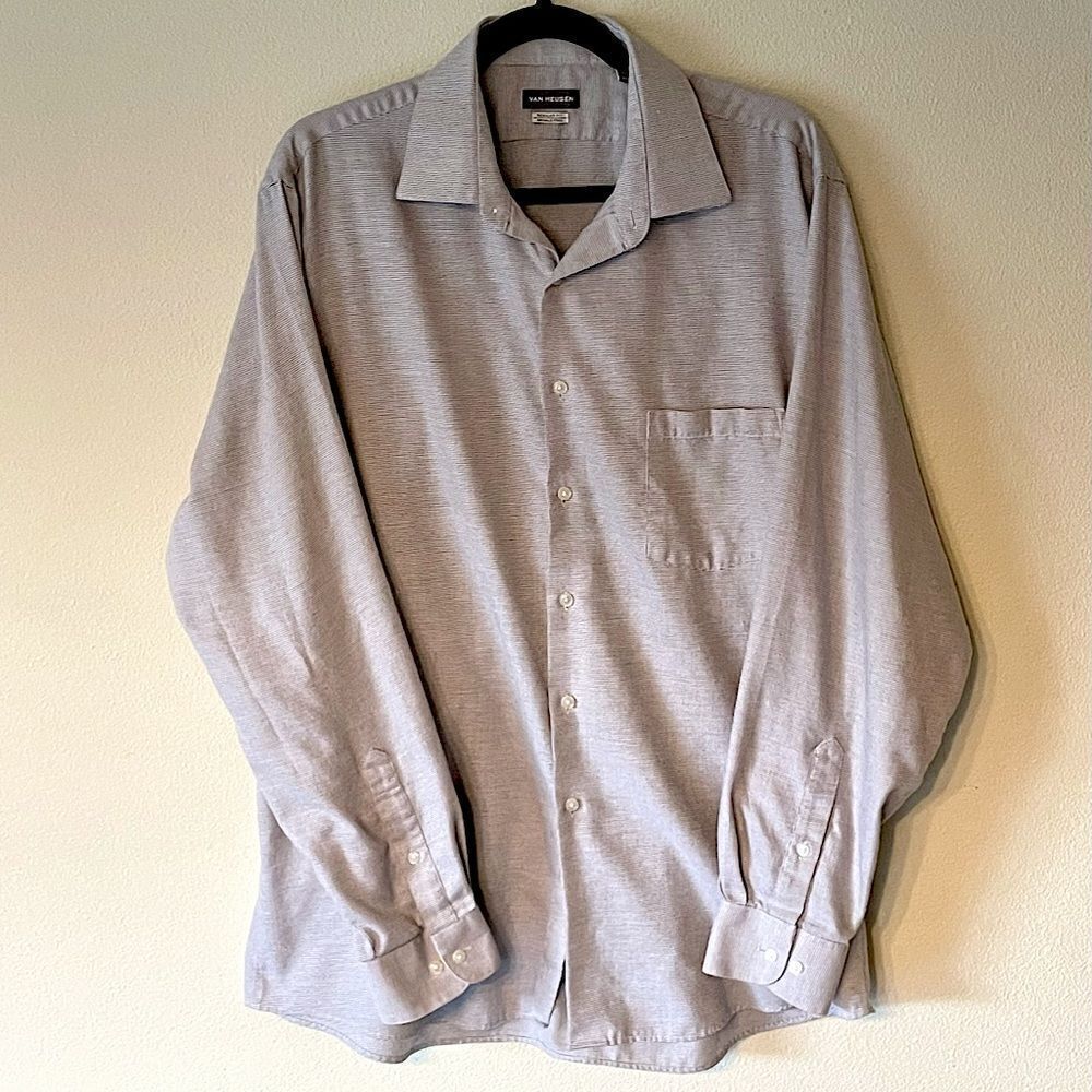 Men’s Van Heusen, Dusky Blue & White, Long-Sleeve, Button-Drown. Large.